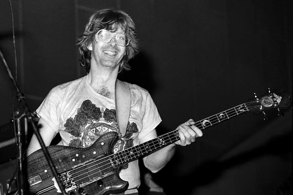 Phil Lesh, Grateful Dead Co-Founder and Bassist, Dead at 84